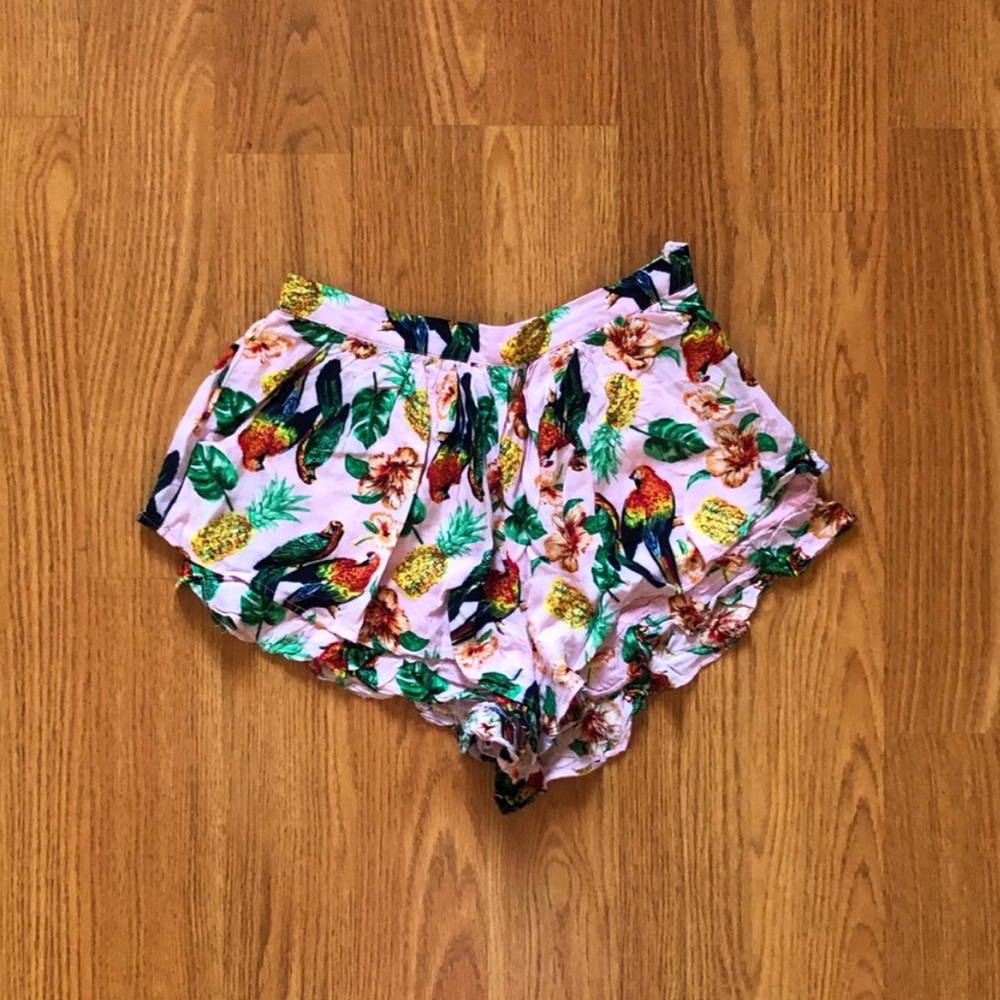 Ruffly Hawaiian Print Shorts